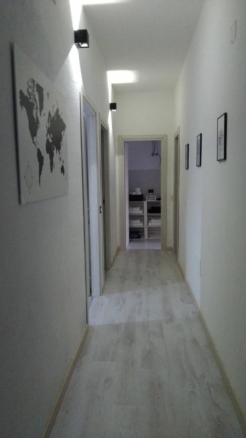 Black&White Guest House Иглесиас Екстериор снимка